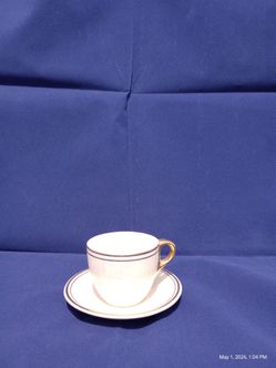 Vintage  Cups / Saucers