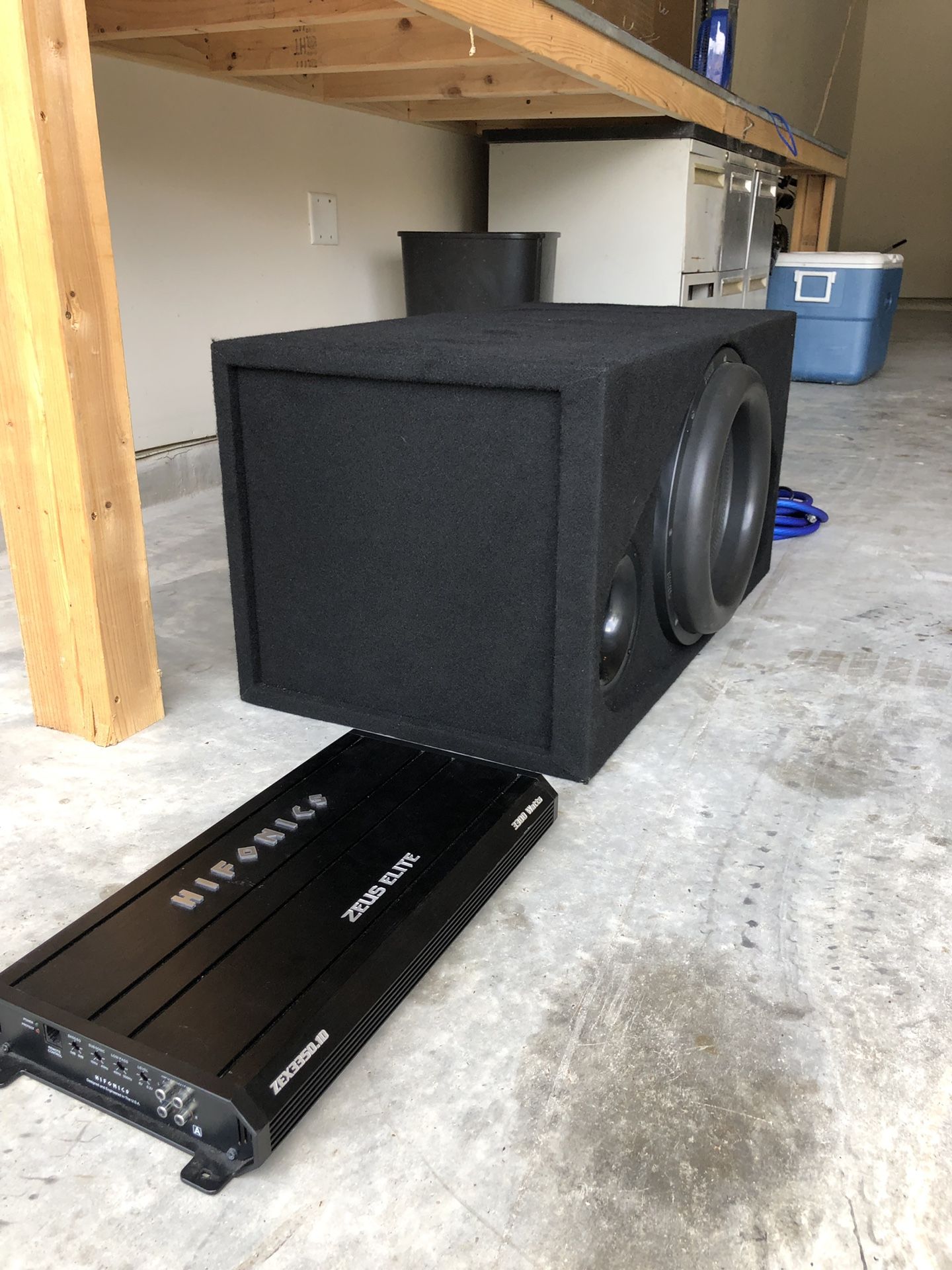 Sundown 15inch Zv4 Subwoofer, Hifonics 3300 watt amp, Custom ported box