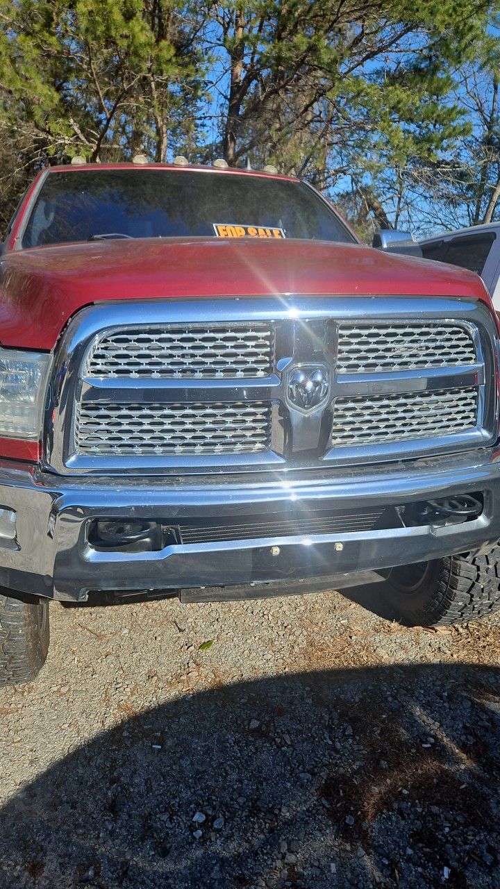 2013 Dodge Ram 5500 HD 67 Cummins Diesel 34 Versalift Bucket Truck