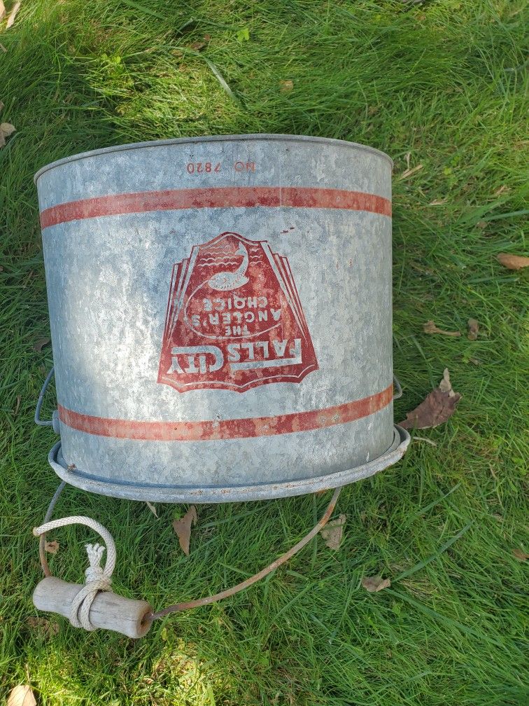 Vintage Falls City Bait Bucket