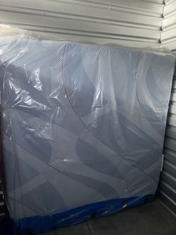Sealy posturepedic King Size Mattress