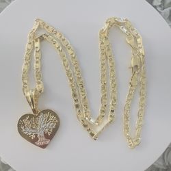 14K Gold plated Heart With Tree Of Life Necklace. New