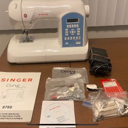 SINGER Curvy™ 8780 Sewing Machine
