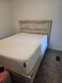 Bellaby Queen Panel Bed frame and puffy royal hybrid mattress