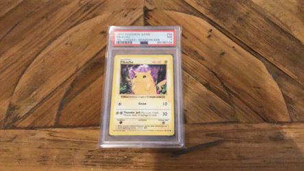 Pikachu Common Yellow Cheek Shadowless Base Set 58/102 PSA 7 Pokemon