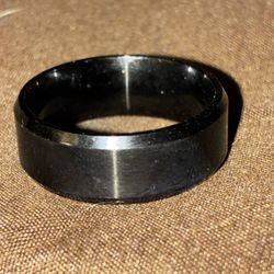 Black Men’s Titanium Band Ring