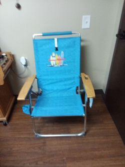 2 Tommy Bahama chairs