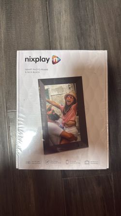 Nixplay 8 inch smart photo frame brand new