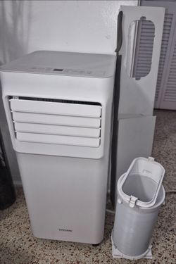 Aire acondicionado portátil Vissani 6,000 BTU (Como nuevo / Con accesorios)