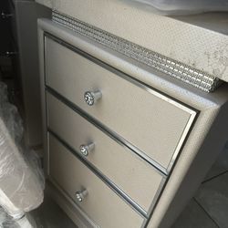 Luxury Salon Mirror Station 