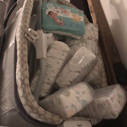 Boy Or Girl Adjustable Bassinet 