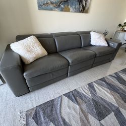 Leather Sofa With Electric Recliner And chargers 