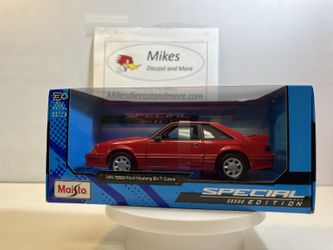 1993 Ford Mustang SVT Cobra Diecast Model Car in 1/24 Scale by Maisto, NIB