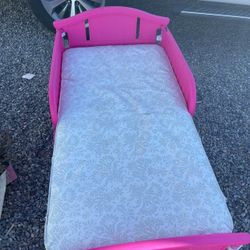 Pink Toddler Bed With Mattress 