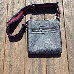 Men’s Gucci Bag 