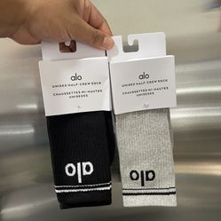 Alo Socks 🧦 $$13 Each  🔥🔥🔥🎁🎁👌unisex ❤️‍🔥