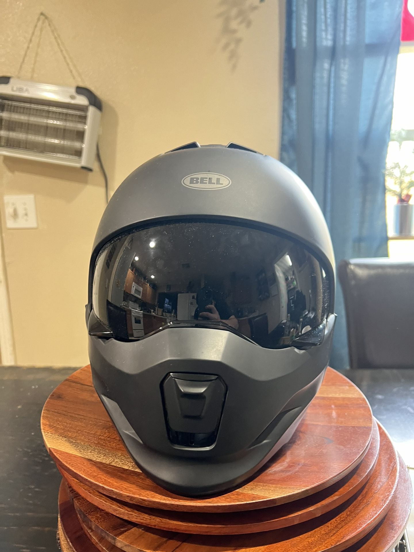 Bell Broozer  Motorcycle Helmet / Dark Visor