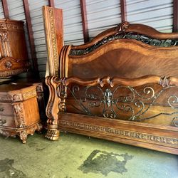 Michael Amino Style Long Bedroom Set 