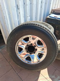 Lt 275/70R18