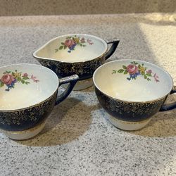 Vintage Century By Salem Teacups And Creamer Set