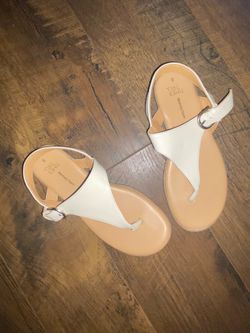 Women’s sandals