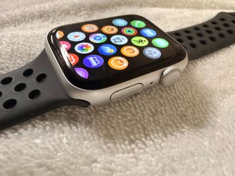 Apple Watch SE