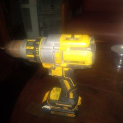 DeWalt Cordless Hammer Drill With Battery And Charger