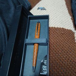 Micky leather barrel pen