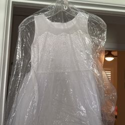 Baptismal or first holy communion, dress size 8 brand new new used only one hour
