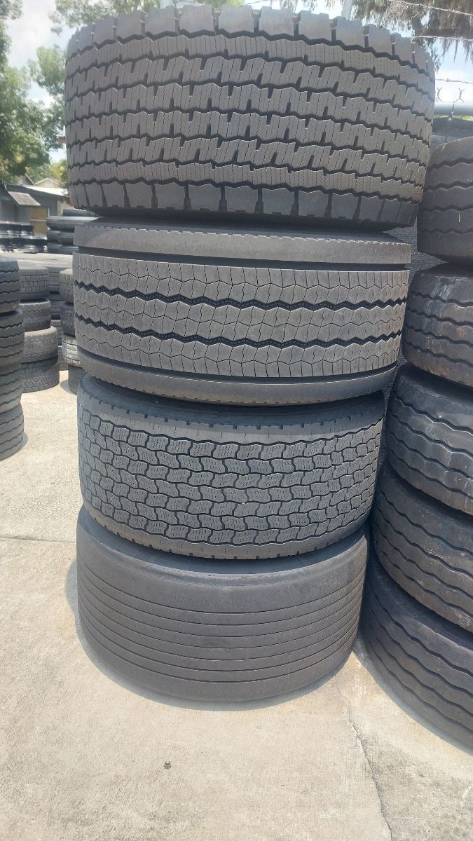Super Single Tires & Rims & Head Lamps For Kenworth