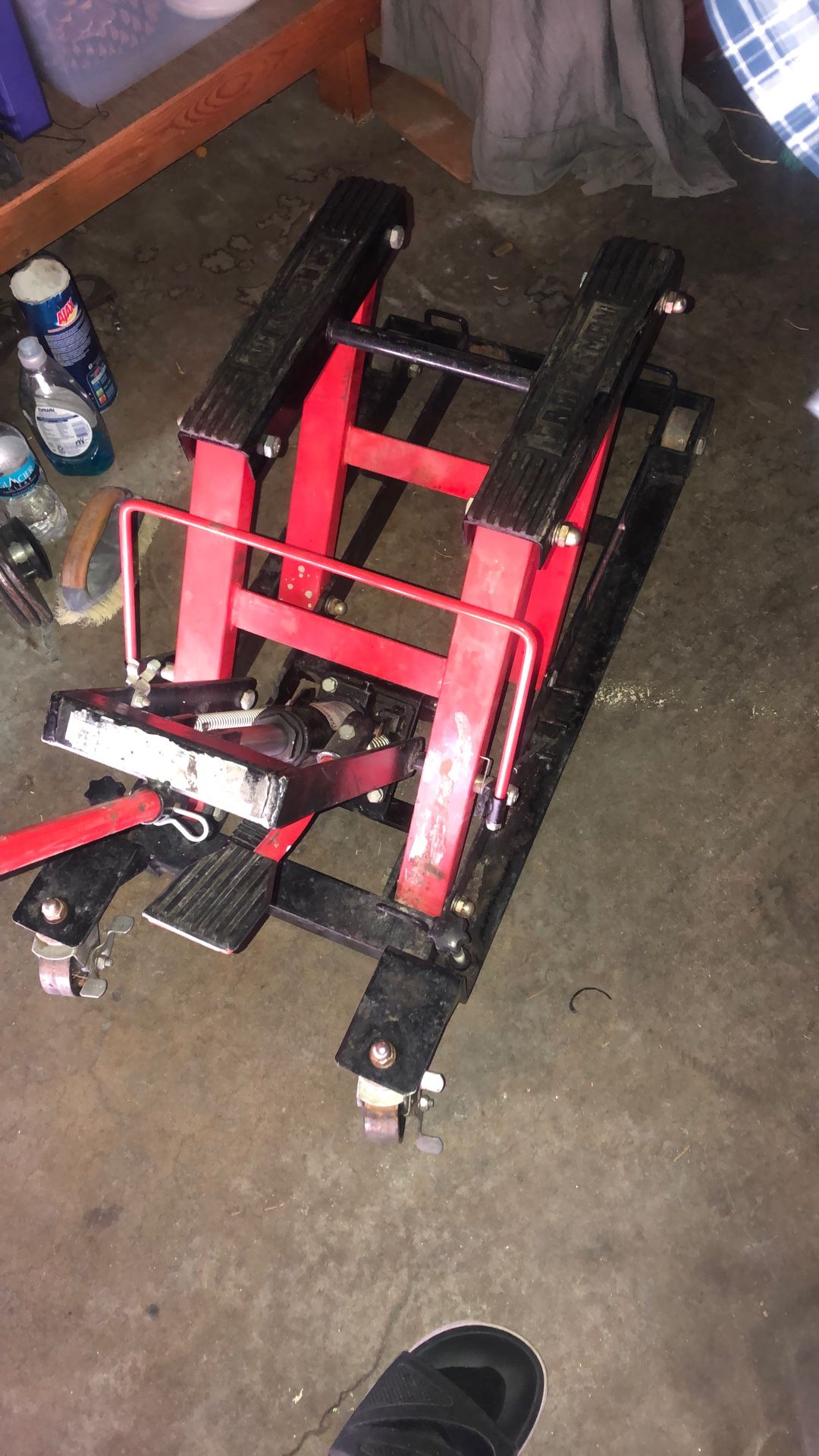CRAFTSMAN MOTORCYCLE JACK.