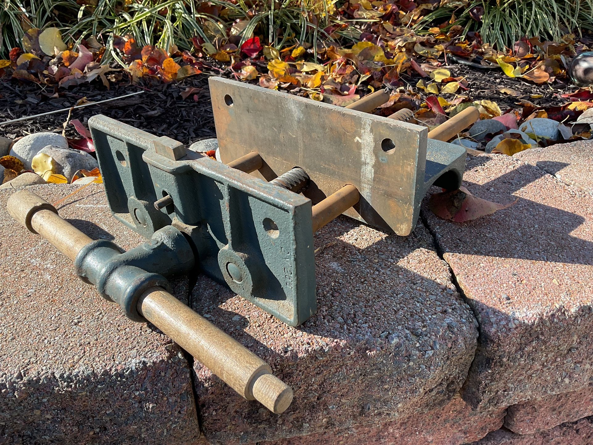 Vintage USA Craftsman 10 inch Wood Working Under the Bench Vise w/ Quick Release