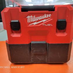 Milwaukee 0960-20 M12 1.6Gal Wet/Dry Vacuum