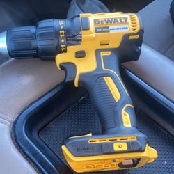 Brand New Dewalt Drill  20 V $100