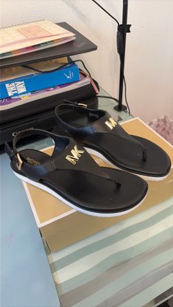 Women’s Michael Kors Jilly Flat Sandal