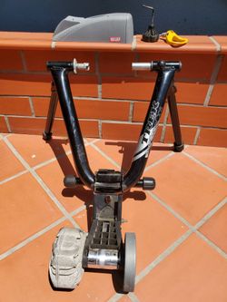 Trek Fluid Cycleops Trainer