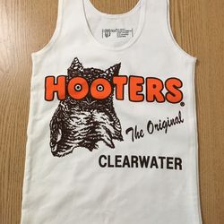 New Women’s Hooters Girls Uniform Tank From Clearwater Florida Size Xs
