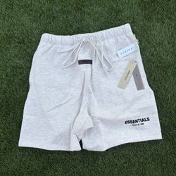 Essentials Shorts
