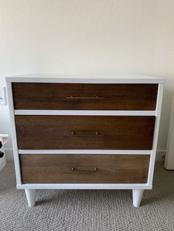 3-Drawer Nightstand