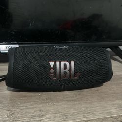 JBL Charge 5 Speaker