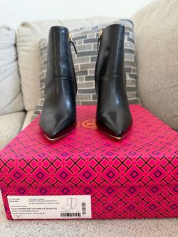 Tori Burch size 7