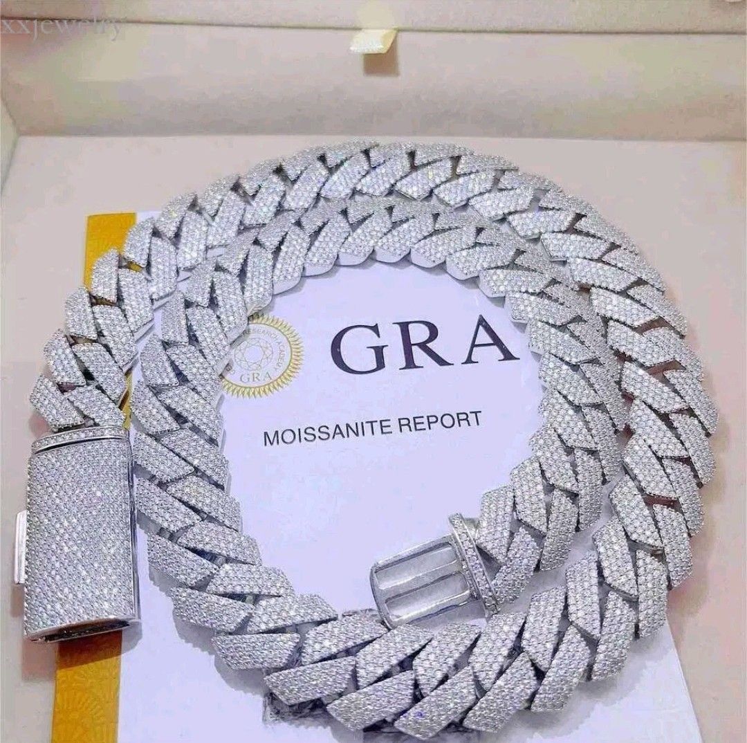 Diamond moissanitie Cuban Link chain