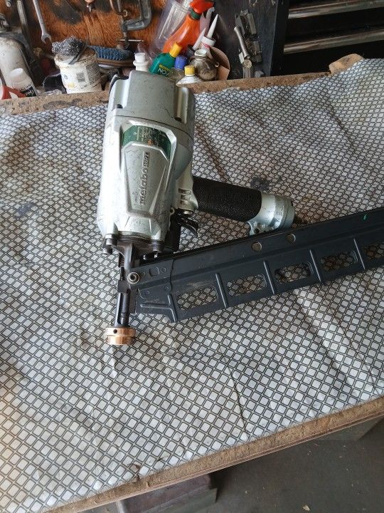 Metabo Used Good  Condición Model Hpt 