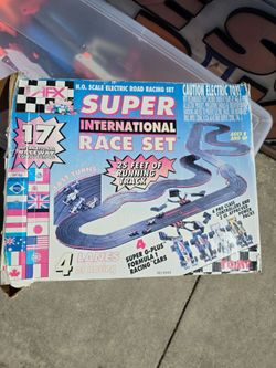 AFX Tomy Super International Race Set