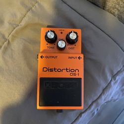 Boss Ds-1 Distortion Pedal