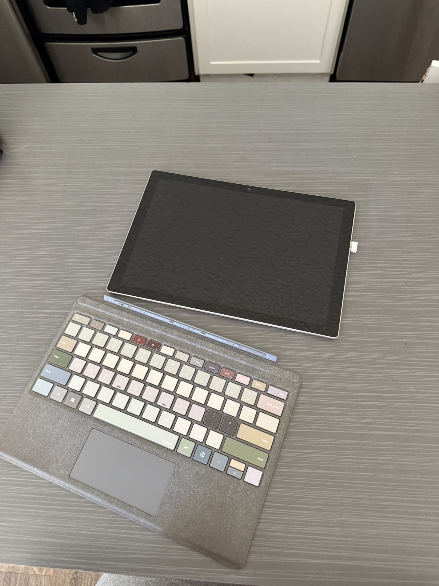 Microsoft Surface Pro 6 - 12.3”