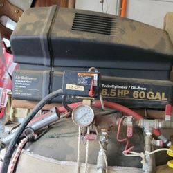  Air Compressor W/accessories 