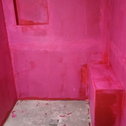 Se Remodelan Shower  Y Pisos 