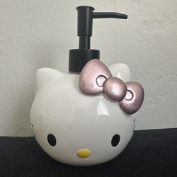 New Hello Kitty Pink Metallic Head W/ Pump