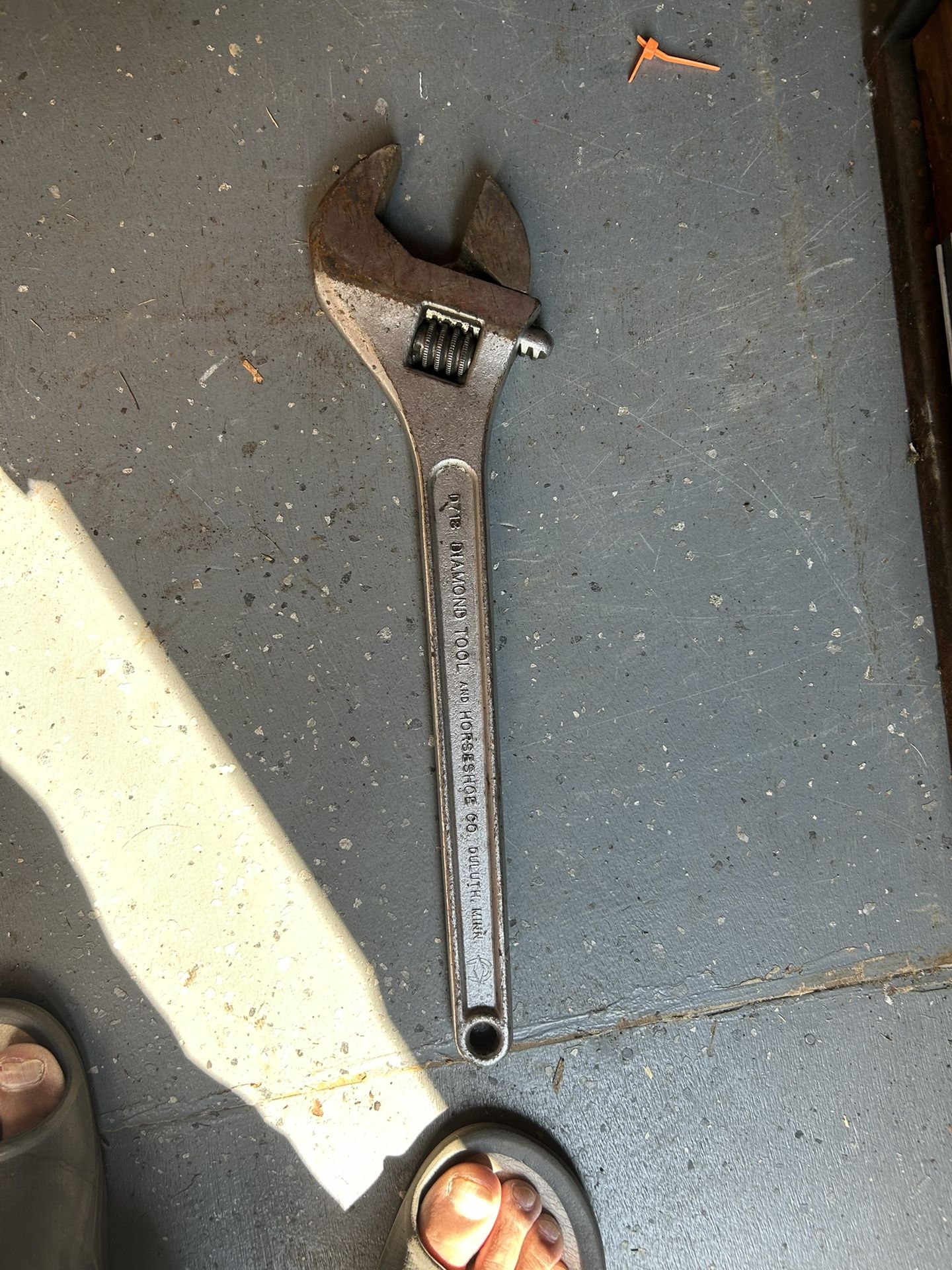 18” Wrench